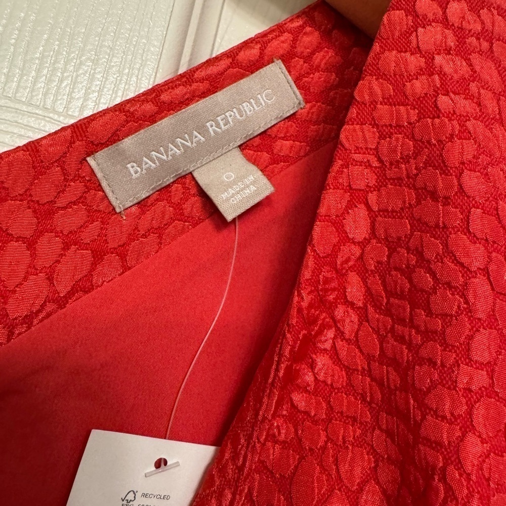 Banana Republic Scarlet Textured Dress - Picture 6 of 7